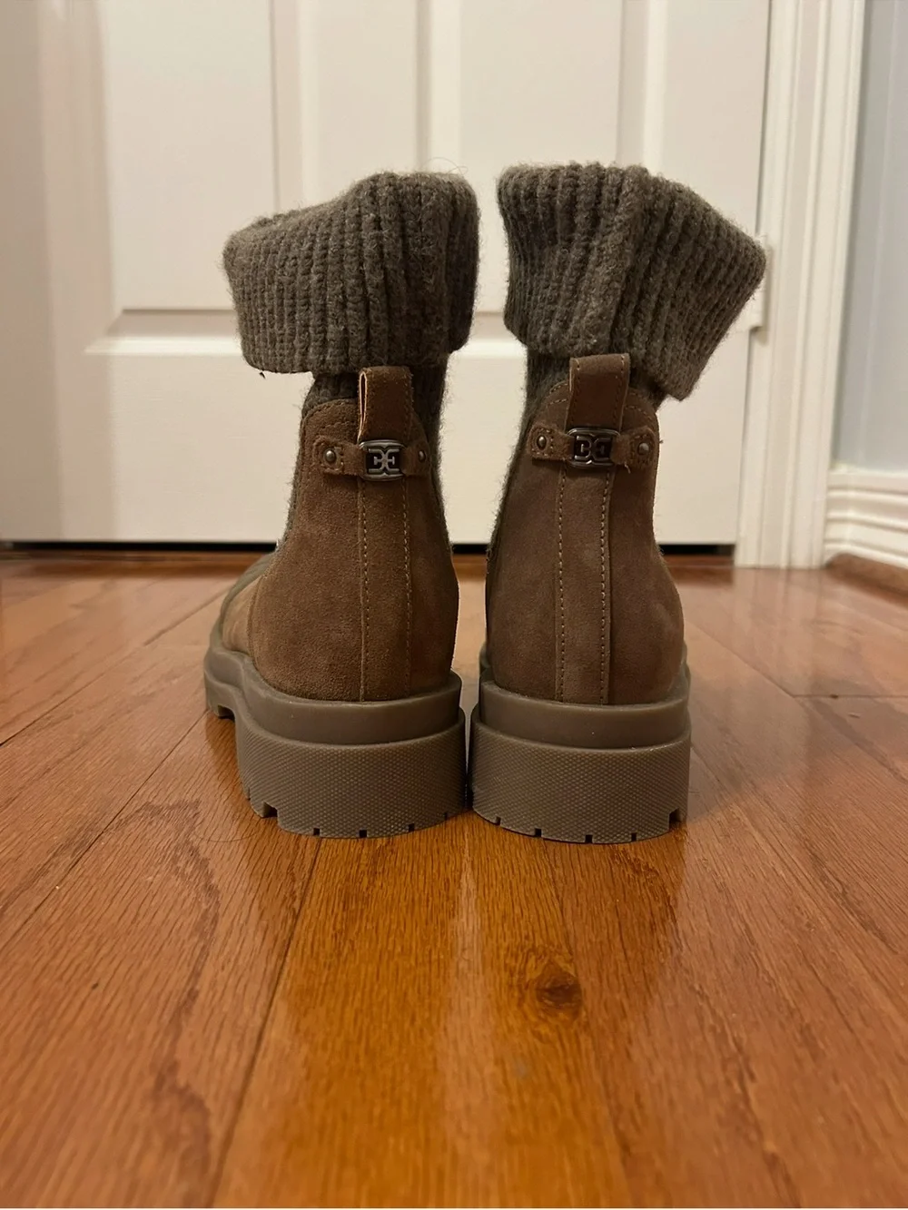 Sam Edelman Brown Knit Cuff Duck Boots Women's Size 9 Waterproof Lug Sole